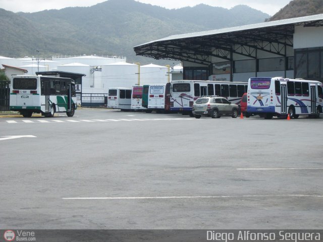Garajes Paradas y Terminales Puerto-Cabello por Royner Tovar
