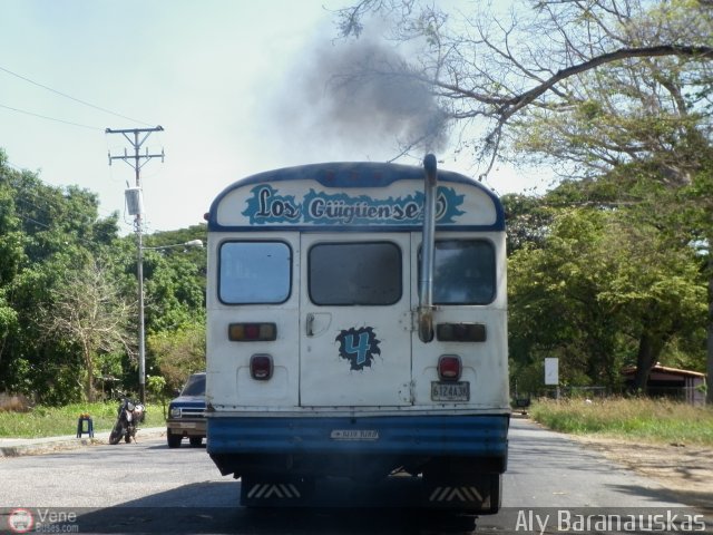 Transporte Girardot C.A. 04 por Aly Baranauskas