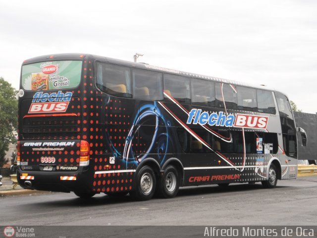 Flecha Bus 9889 por Alfredo Montes de Oca