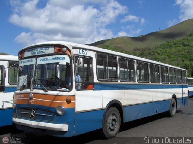 DC - Autobuses de Antimano 057 por Alejandro Curvelo