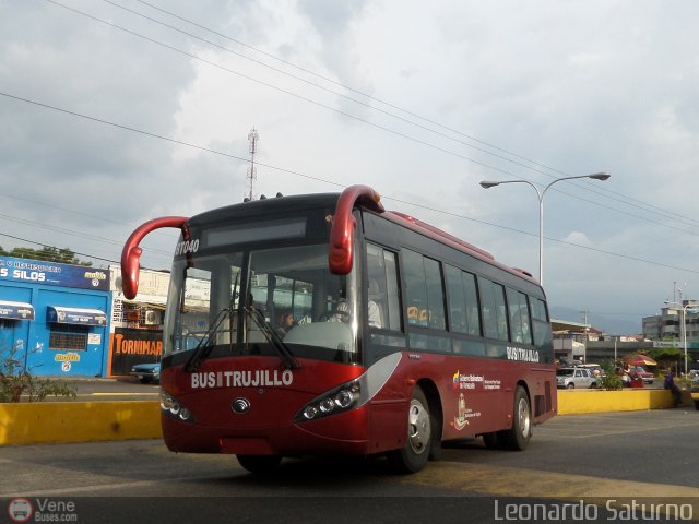 Bus Trujillo BT040 por Leonardo Saturno