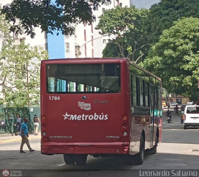 Metrobus Caracas 1784 por Leonardo Saturno