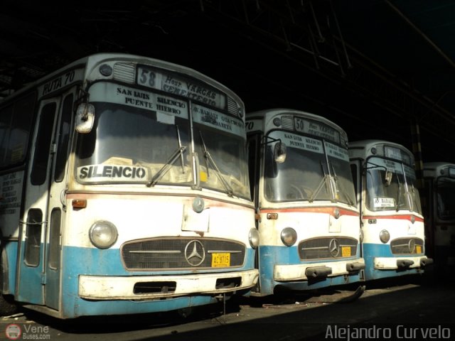 Garajes Paradas y Terminales Caracas por Alejandro Curvelo