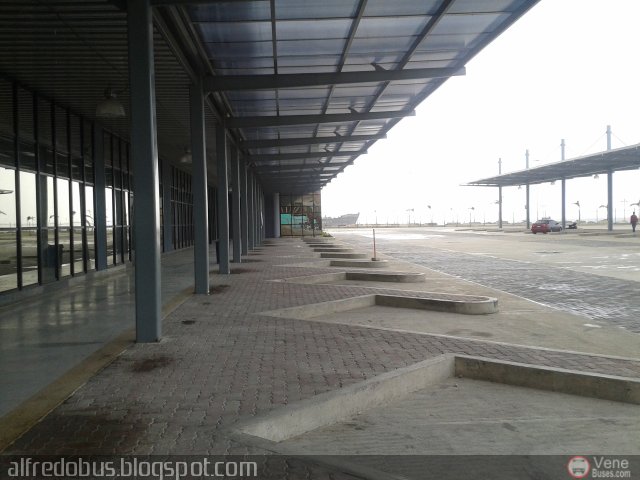 Garajes Paradas y Terminales Catia-La-Mar por Alfredo Montes de Oca