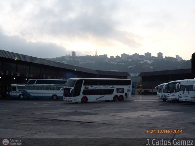 Garajes Paradas y Terminales Caracas por Alvin Rondn
