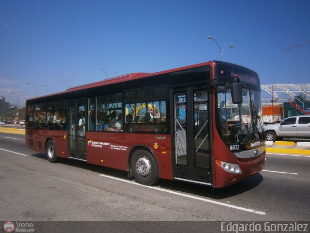 Bus GuarenasGuatire 6832 por Edgardo Gonzlez