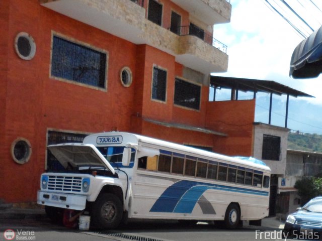 TA - Autobuses de Tariba 18 por Freddy Salas