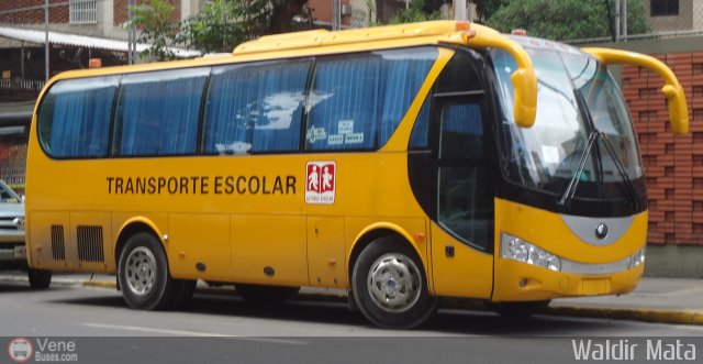 PDVSA Transporte Escolar 999 por Waldir Mata