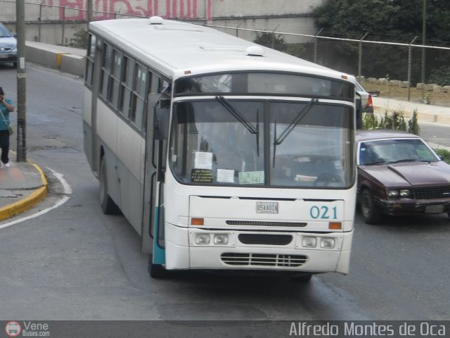 MI - Transporte Parana 021 por Alfredo Montes de Oca