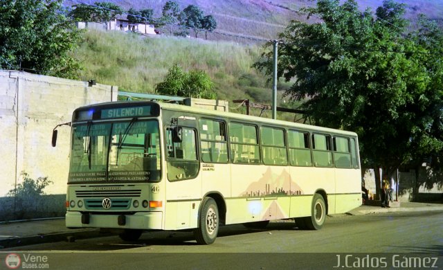 DC - Autobuses de El Manicomio C.A 46 por Pablo Acevedo