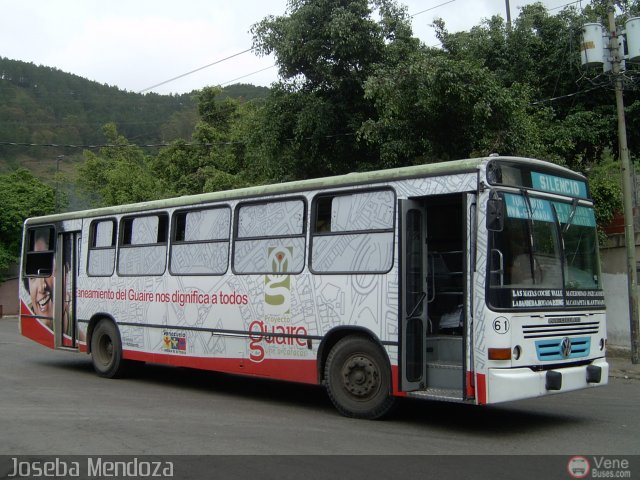 DC - Autobuses de El Manicomio C.A 61 por Joseba Mendoza
