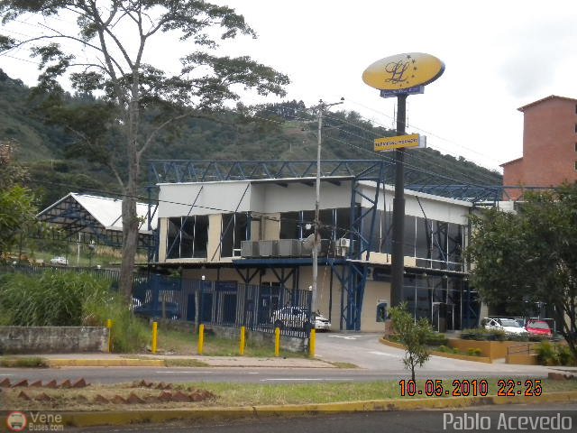Garajes Paradas y Terminales San-Cristobal por Pablo Acevedo