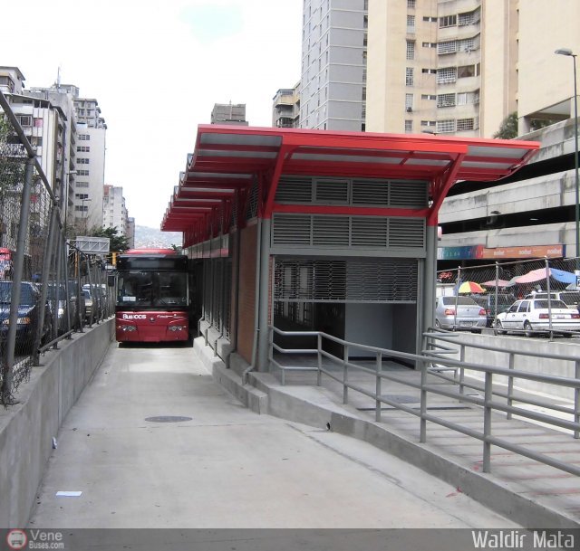 Garajes Paradas y Terminales Caracas por Waldir Mata