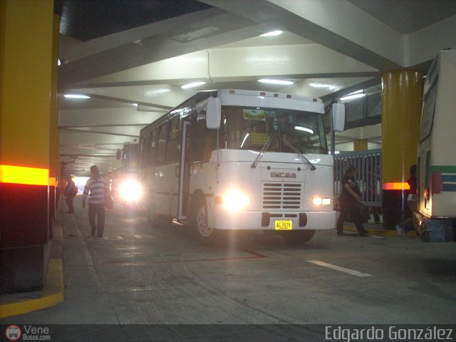 Garajes Paradas y Terminales Caracas por Edgardo Gonzlez