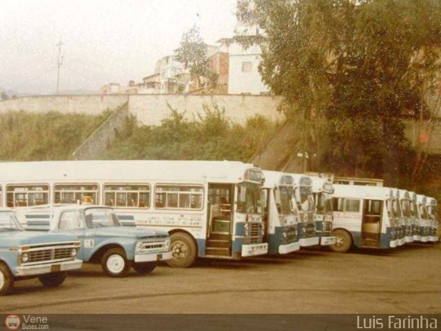 Transporte El Llanito 1980 por Jhon Ochoa