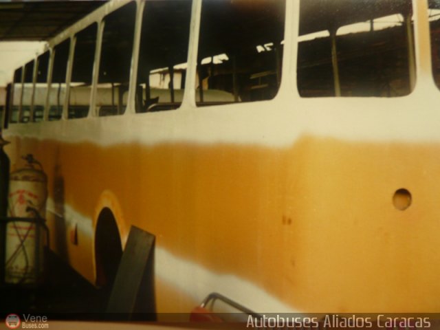 DC - Autobuses Aliados Caracas C.A. 32 por Alejandro Curvelo