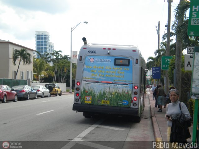 Miami-Dade County Transit 09506 por Pablo Acevedo