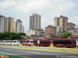 Garajes Paradas y Terminales Caracas, por Aly Baranauskas