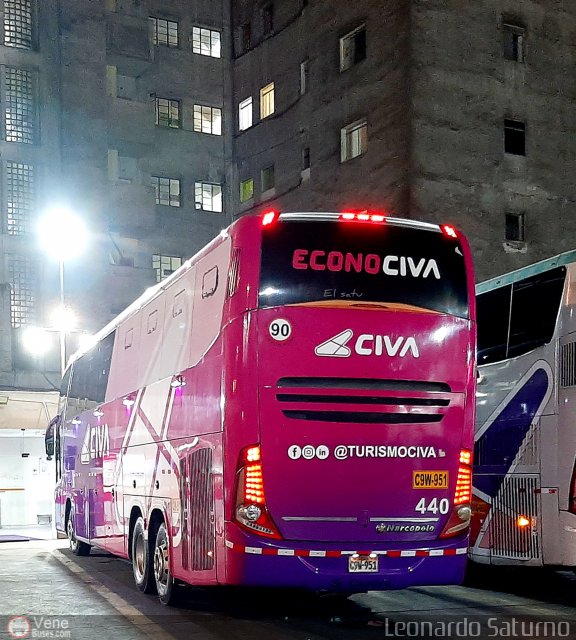 Turismo Civa S.A. 440 por Leonardo Saturno