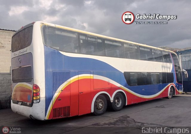 Particular o Desconocido ND por Gabriel Campos