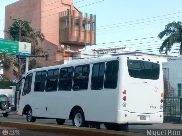Transporte Clavellino 134 por Miguel Pino