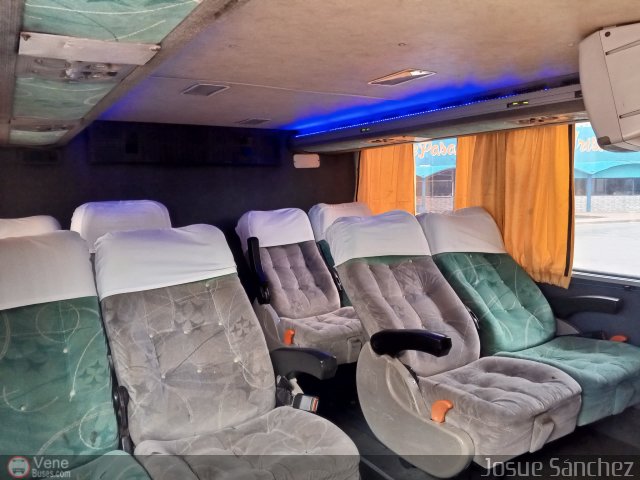 Ejecutivos Carla Tours 1001 por Josue Snchez