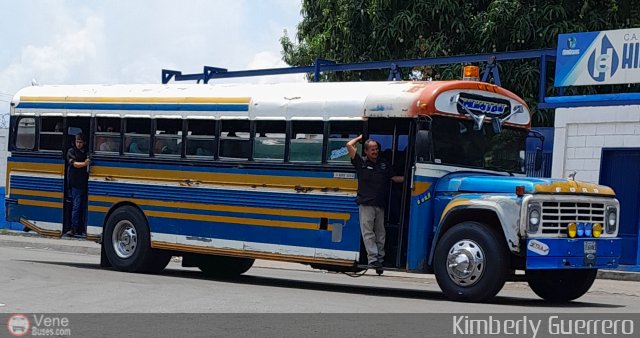 Transporte Palo Negro La Morita 2 110 por Kimberly Guerrero