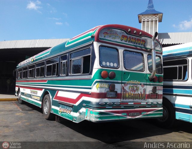 Autobuses de Tinaquillo 03 por Andrs Ascanio