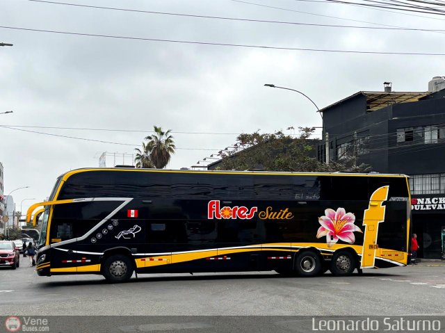 Transporte Flores Hermanos S.R.L 170 por Leonardo Saturno