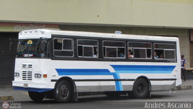 CA - Uni�n Vivienda Popular Los Guayos 501 por Andr�s Ascanio