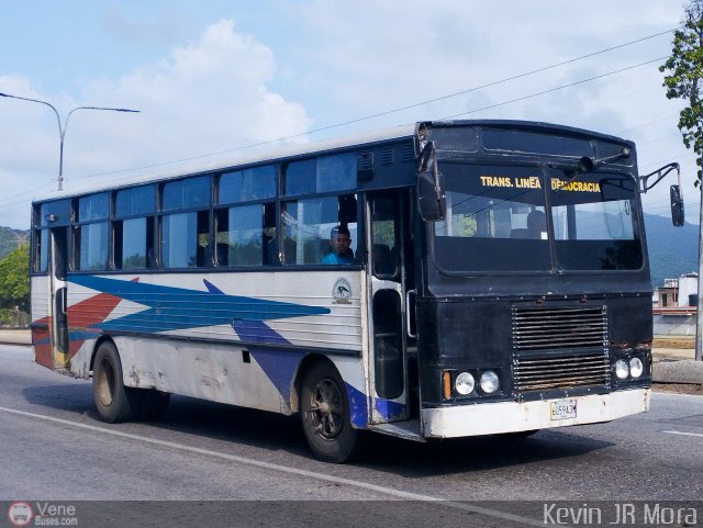 A.C. Transporte Democracia 02 por Kevin Mora