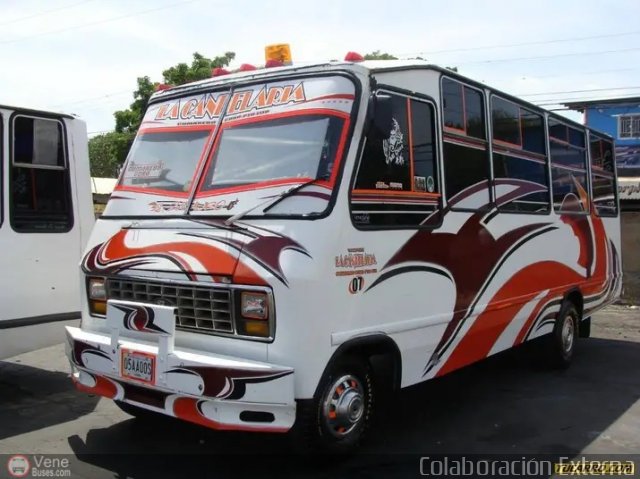 Transporte La Candelaria 07 por Adolfo Escalona