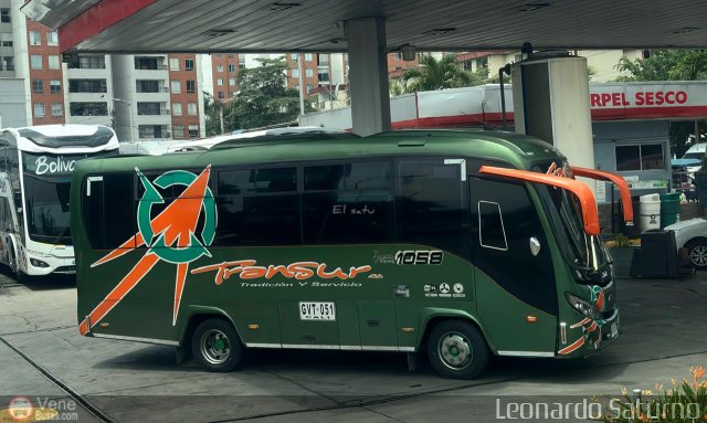 Transur S.A. 1058 por Leonardo Saturno