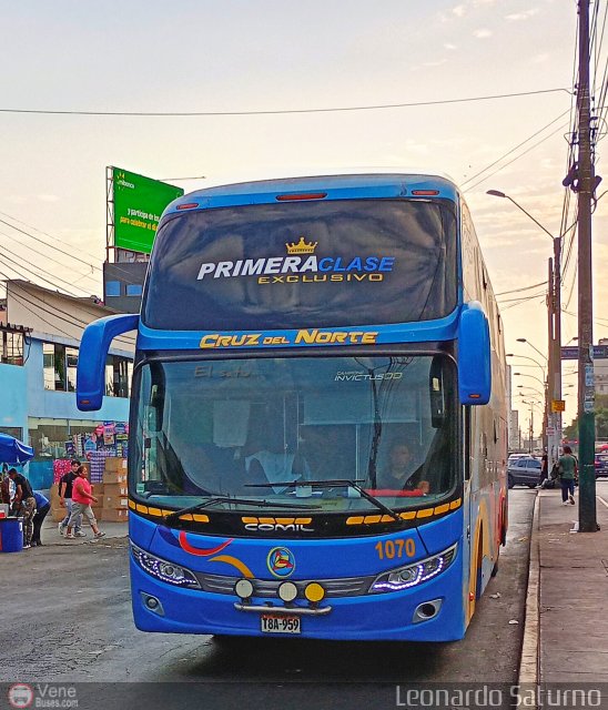 Cruz del Norte 1070 por Leonardo Saturno