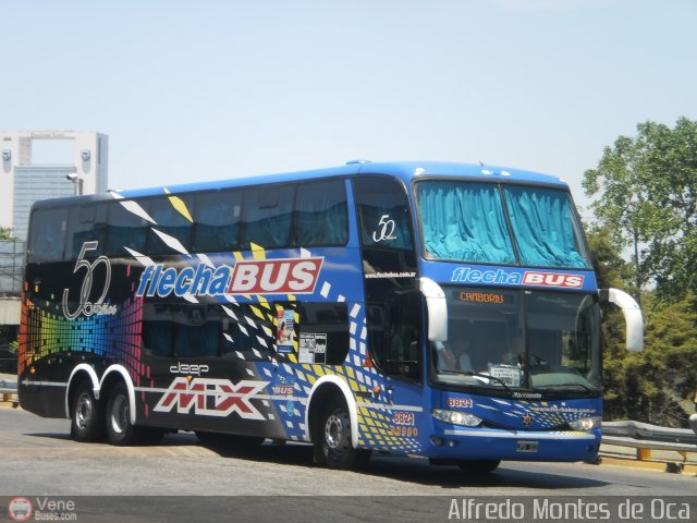 Flecha Bus 8821 por Alfredo Montes de Oca