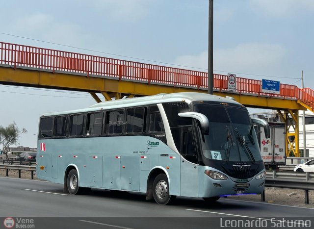 Empresa Peruana Pendiente 953 por Leonardo Saturno