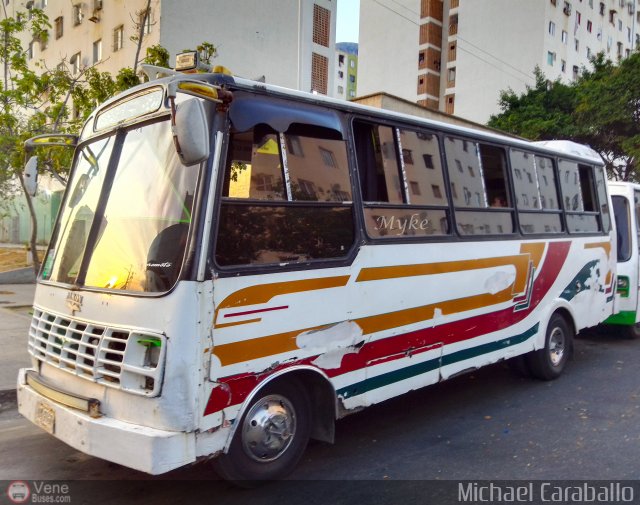 VA - Provolvar 006 por Michael Caraballo