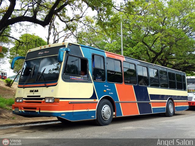 Transporte Unido 007 por �ngel Sal�n