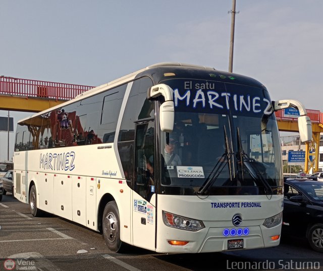 Transporte Martnez 954 por Leonardo Saturno