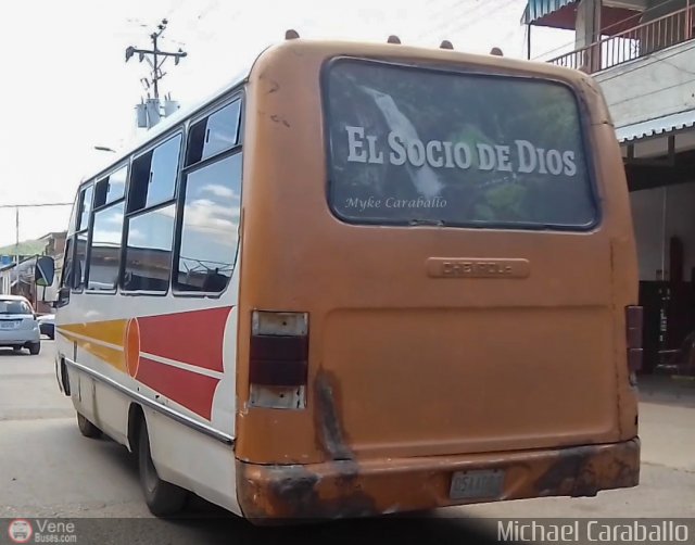 SU - U.C. Guayacn de Las Flores 44 por Michael Caraballo