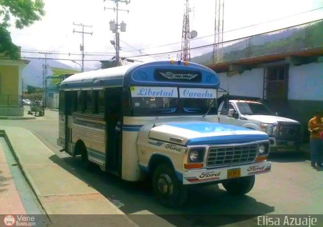 Línea La Libertad 04 por Moisés Silva Colombo