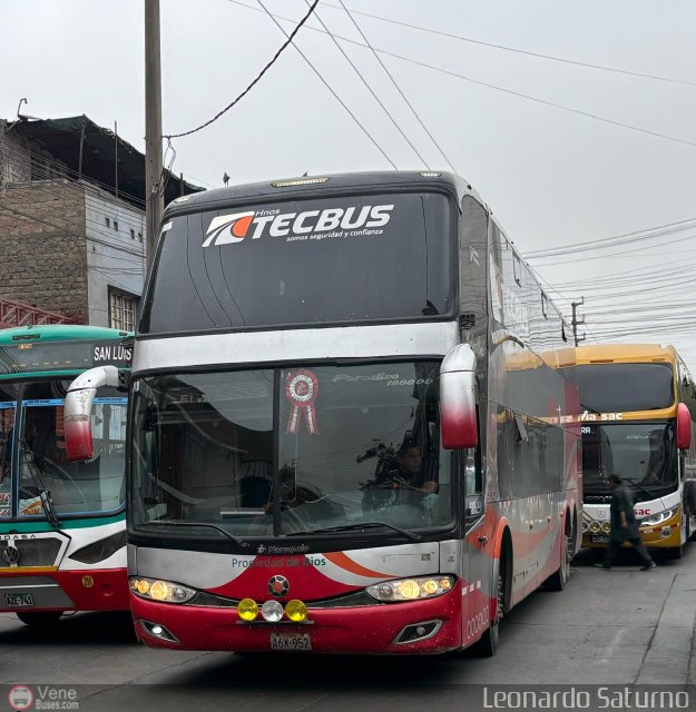 Transporte y Turismo Express Cajabamba 952 por Leonardo Saturno