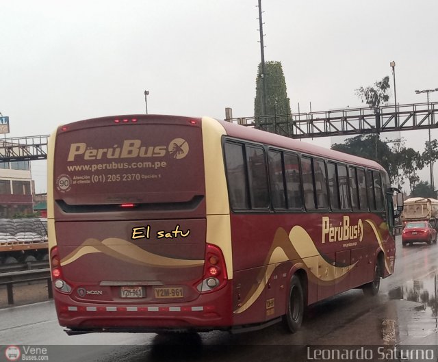 Empresa de Transporte Perú Bus S.A. 961 por Leonardo Saturno