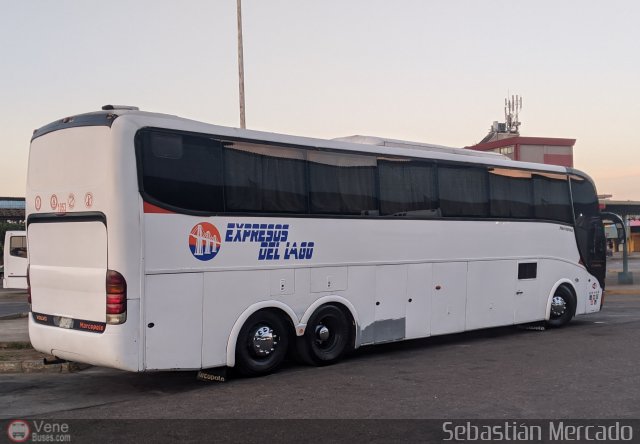 Expresos Del Lago 1053 por Sebasti�n Mercado