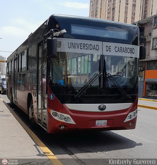 Universidad de Carabobo 331 por Kimberly Guerrero