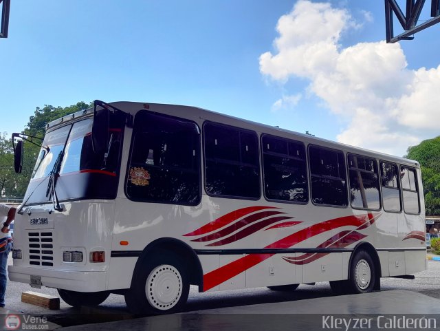 L�nea Los Andes S.C. 023 por Kleyzer Calder�n