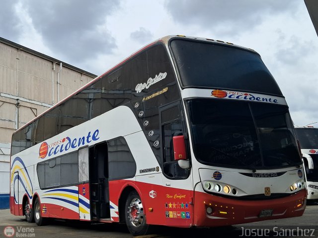 Expresos Occidente 225 por Josue S�nchez