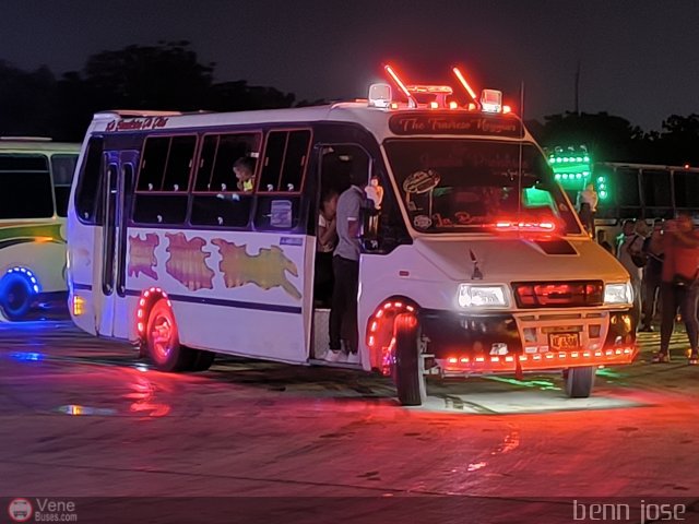 ZU - U.C. Barrio La Polar 034 por Benjamin Magdaniel