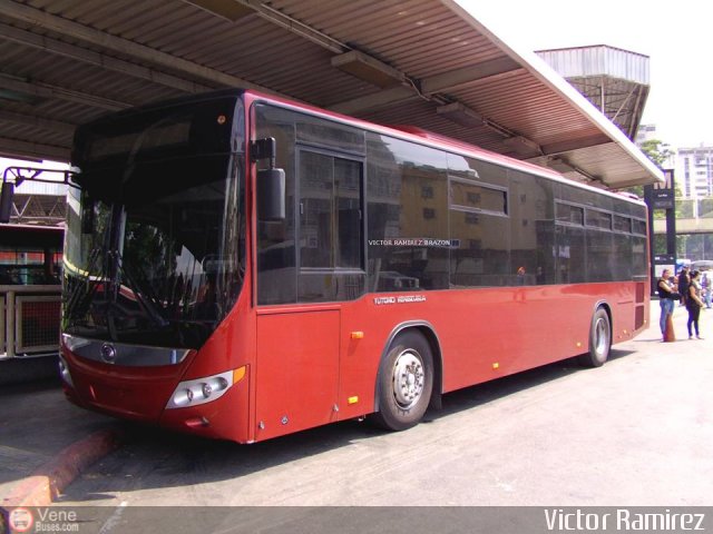 Metrobus Caracas SE001 por Alvin Rondn