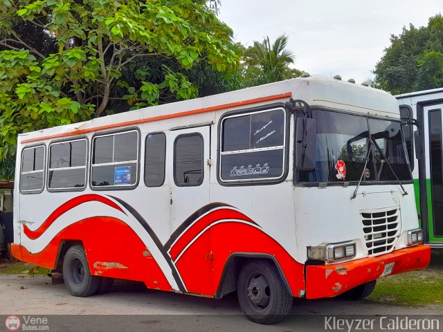 Lnea Monte Carmelo 01 por Kleyzer Caldern